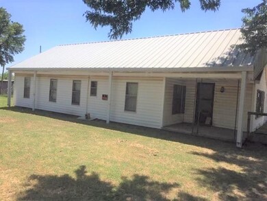 1845 W Midland St, Shawnee, OK 74804 - photo 2