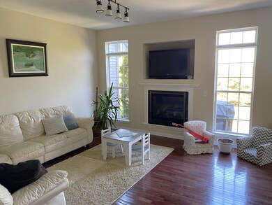 5614 Gallery Park Dr unit 32, Ann Arbor, MI 48103 - photo 3