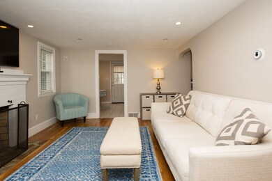 14 Blossom Ln, Weymouth, MA 02188 - photo 7