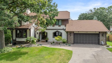 735 Torchwood Cir, New Brighton, MN 55112 - photo 2