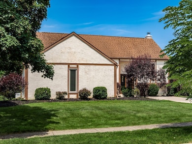 1526 Lorraine Ave, Columbus, OH 43235 - photo 3