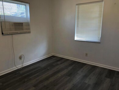 4205 N Flagler Dr unit 4, West Palm Beach, FL 33407 - photo 6