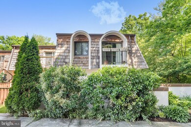 1619 Valencia Way, Reston, VA 20190 - photo 2