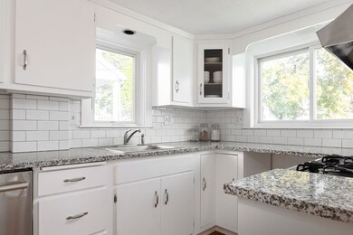 58 Beal Rd, Waltham, MA 02453 - photo 7