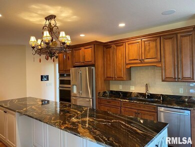 4416 Fairhaven Rd, Davenport, IA 52807 - photo 7