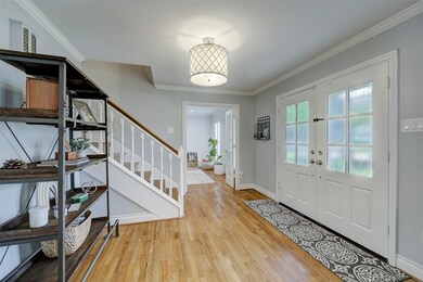 1023 Cheshire Ln, Houston, TX 77018 - photo 5