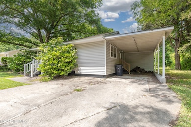 807 River St, Jacksonville, NC 28540 - photo 2