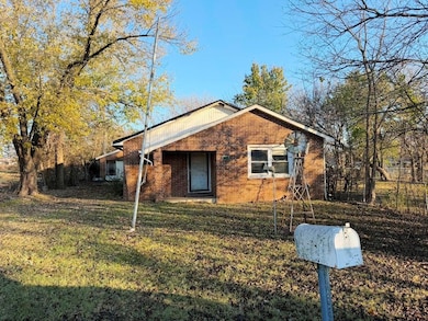 1412 Houston St, Durant, OK 74701 - photo 2