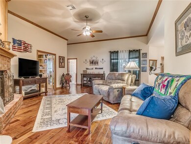 4207 Nugget Ln, Tuttle, OK 73089 - photo 4