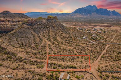 Saddle Butte-LOT 1
