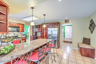 10-KITCHEN