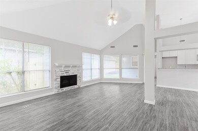 7414 Fountaincrest Dr, Houston, TX 77041 - photo 5