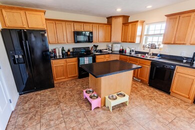 14983 Cochise St, Williston, ND 58801 - photo 7