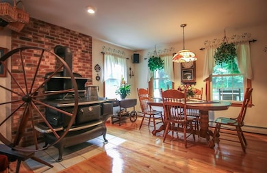 203 Union Rd, Wales, MA 01081 - photo 7