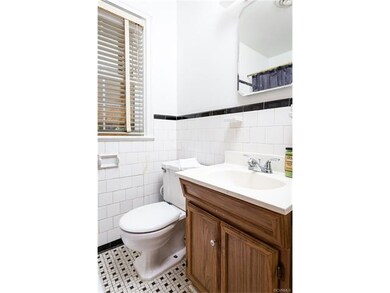 TUB AND SHOWER FULL BATH