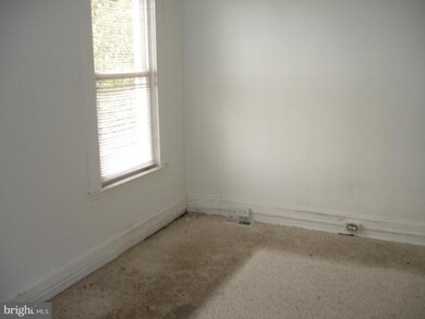 717 Denison St, Baltimore, MD 21229 - photo 7