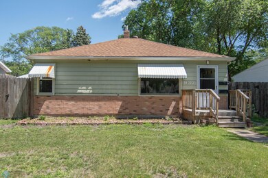 1617 5th St N, Fargo, ND 58102 - photo 2
