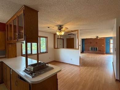 16 S Hills Loop, Holiday Island, AR 72631 - photo 6