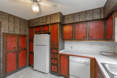 2800 Schultz Dr NW, Cedar Rapids, IA 52405 - photo 7