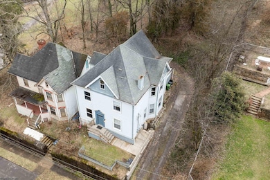 208 Logan Ave, Morgantown, WV 26501 - photo 2