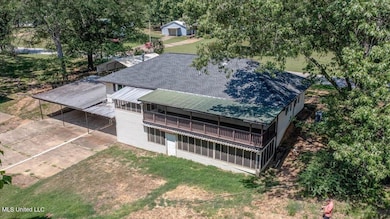 2215 Plum Point Rd, Pope, MS 38658 - photo 3