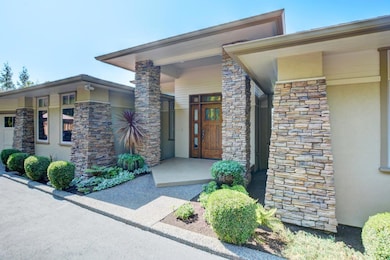 3894 Hillcrest Rd, Medford, OR 97504 - photo 6