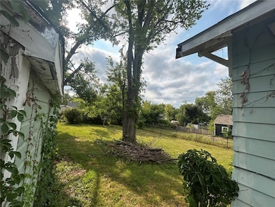 633 29th St SE, Cedar Rapids, IA 52403 - photo 6