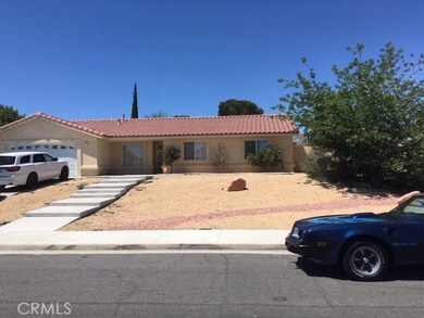 14454 Holly Dr, Victorville, CA 92395 - photo 2