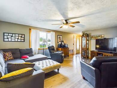 69 Colby St, Colebrook, NH 03576 - photo 5