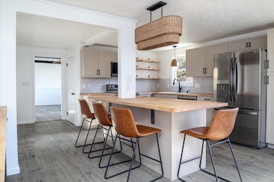 18 Claffey Ave, Worcester, MA 01606 - photo 2