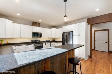 04_13032ndAveWest_2012_LowRes