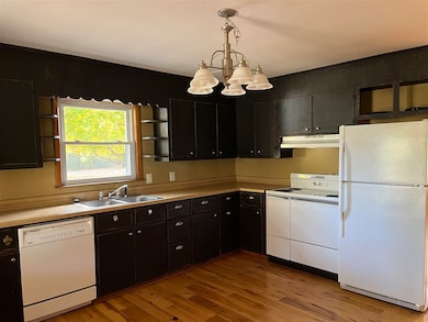 194 Jackson Ave, Scottsville, KY 42164 - photo 6