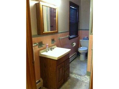 604 Wood St unit 1, Bristol, RI 02809 - photo 3