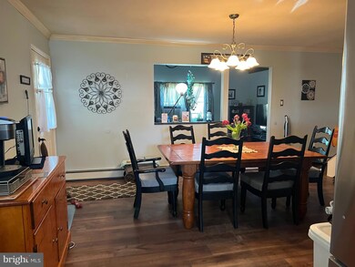 72 Aster Ln, Levittown, PA 19055 - photo 7