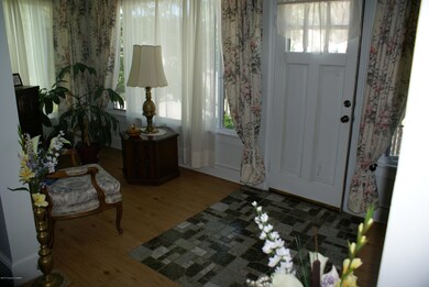 50 Snowden St, Kingston, PA 18704 - photo 6