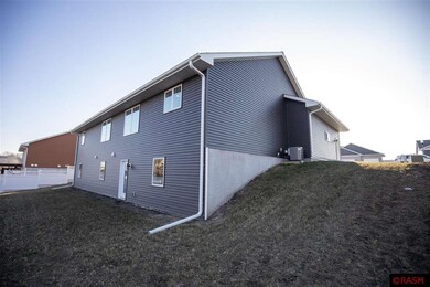 1814 Turner Rd, New Ulm, MN 56073 - photo 2