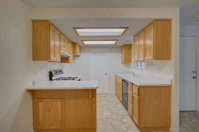 406 SW Alder St unit A/B, Grants Pass, OR 97526 - photo 6