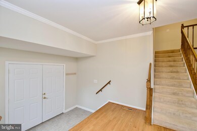 6012 Burnside Landing Dr, Burke, VA 22015 - photo 5