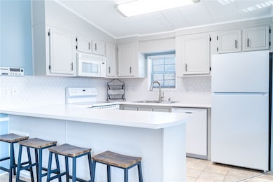 1230 Melton Rd unit Cottage 14, West Union, SC 29696 - photo 5