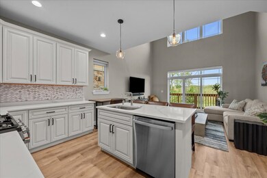 64 Prairie Ct, Wheeling, IL 60090 - photo 2