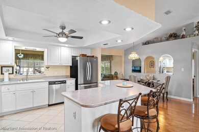 109 Lakefront Ct NE, Lake Placid, FL 33852 - photo 5