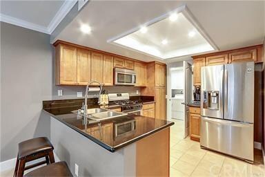 9061 Cobblestone Ln unit 37, Cypress, CA 90630 - photo 3