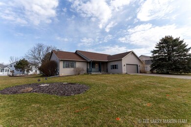 3205 E Daryls Way_2