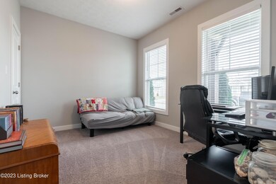 6420 Oak Village Dr, Louisville, KY 40228 - photo 5