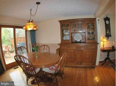 9344 Northgate Rd, Laurel, MD 20723 - photo 5