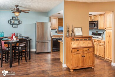 7751 Little Bend Circle-large-005-Kitche