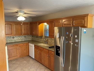 9000 Sirocka Dr, Benbrook, TX 76116 - photo 3