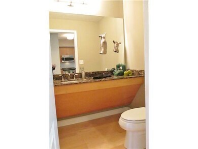 1/2 Bath