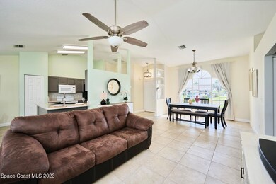 431 Quarry DiningRm 8504_HDR