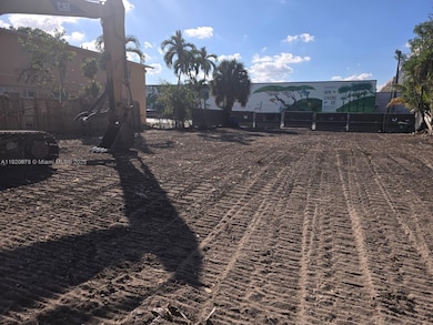 951 NW 37th Ave, Miami, FL 33125 - photo 2